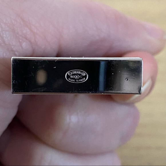 Chanel 02C padlock keychain - Picture 7 of 13